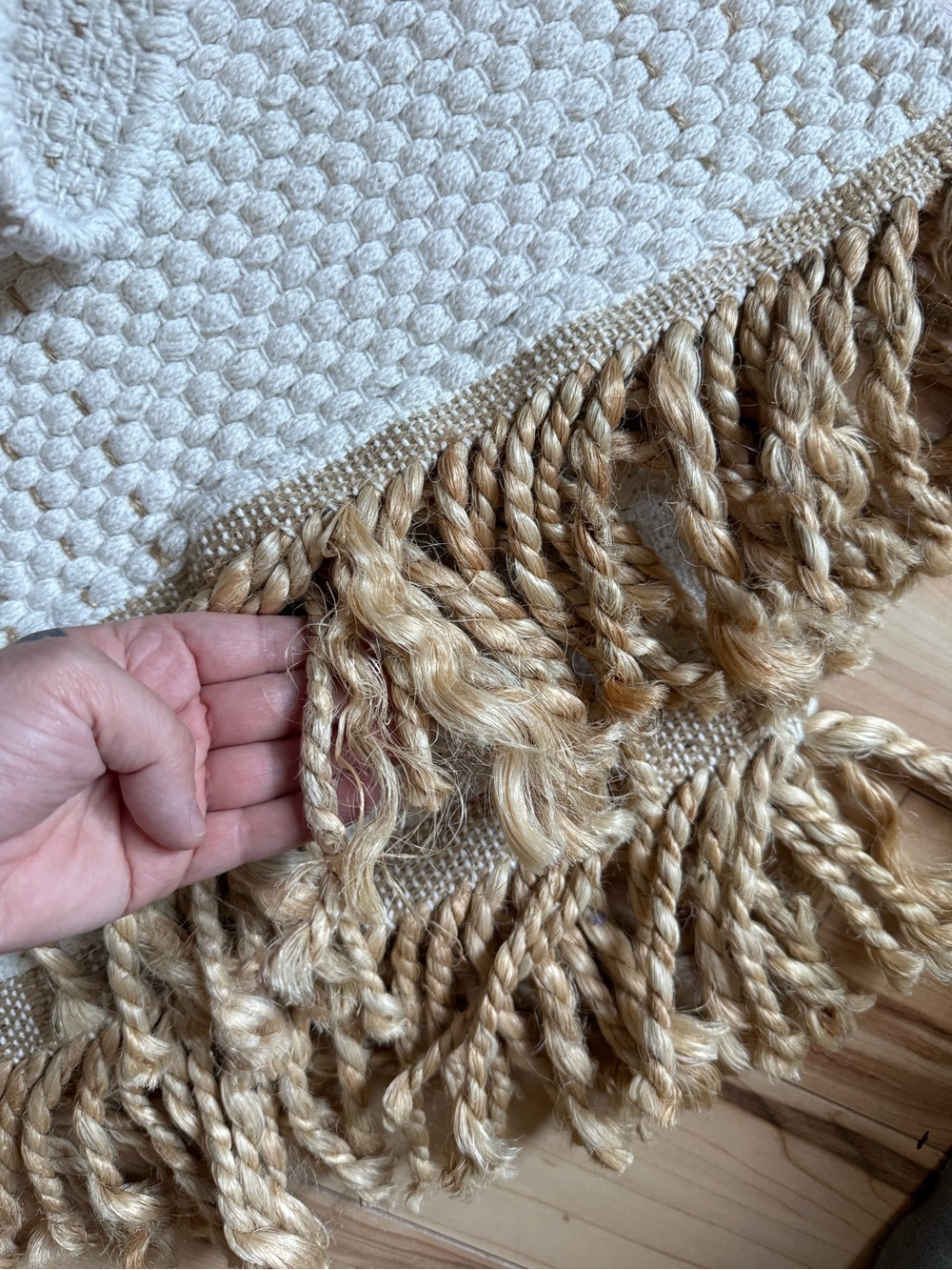 JUTE | table runner - Picture 2 of 3